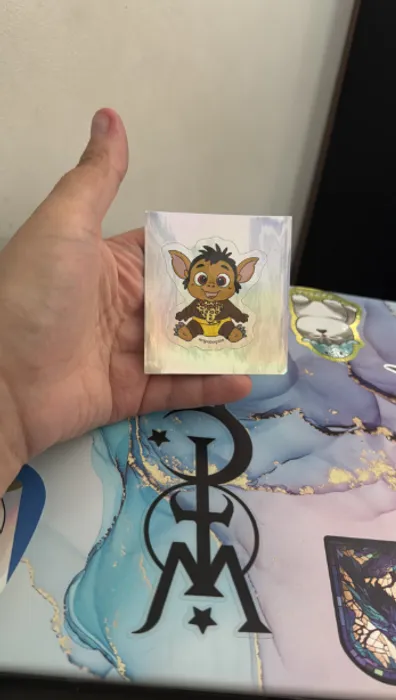 CustomPhoneWalletsNow.com - Hologram Stickers