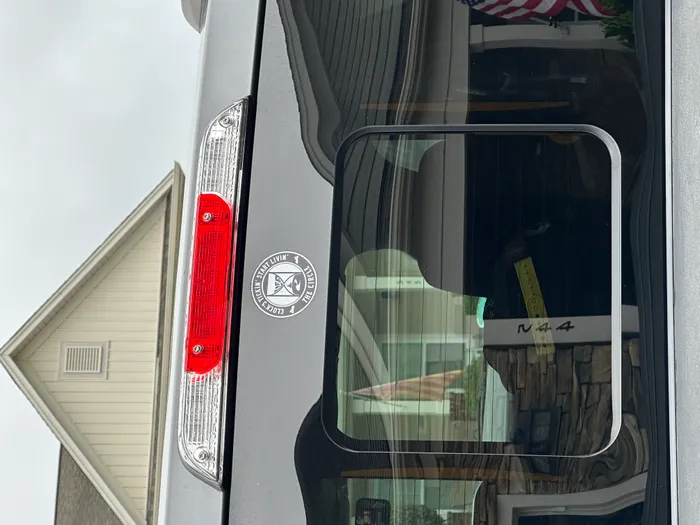 CustomPhoneWalletsNow.com - Circle Stickers