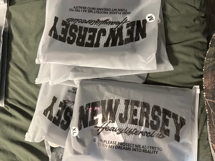 CustomPhoneWalletsNow.com - Zipper Frosted Bag