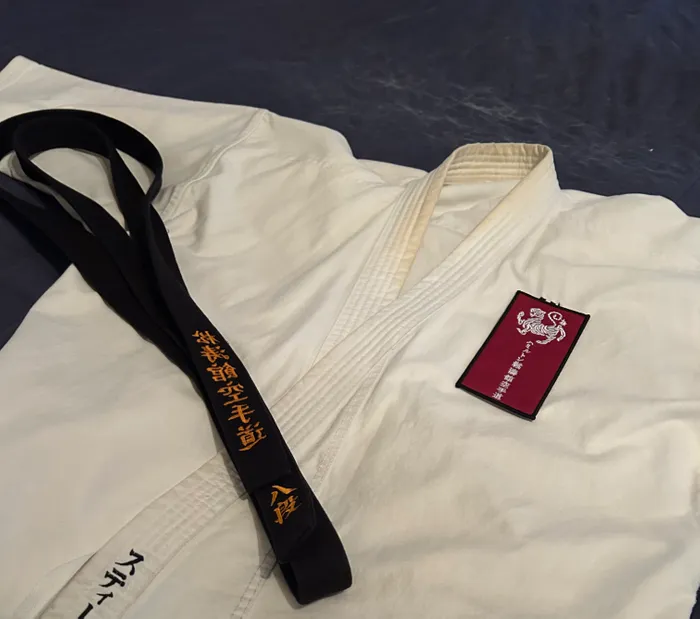 CustomPhoneWalletsNow.com - Embroidered Patches