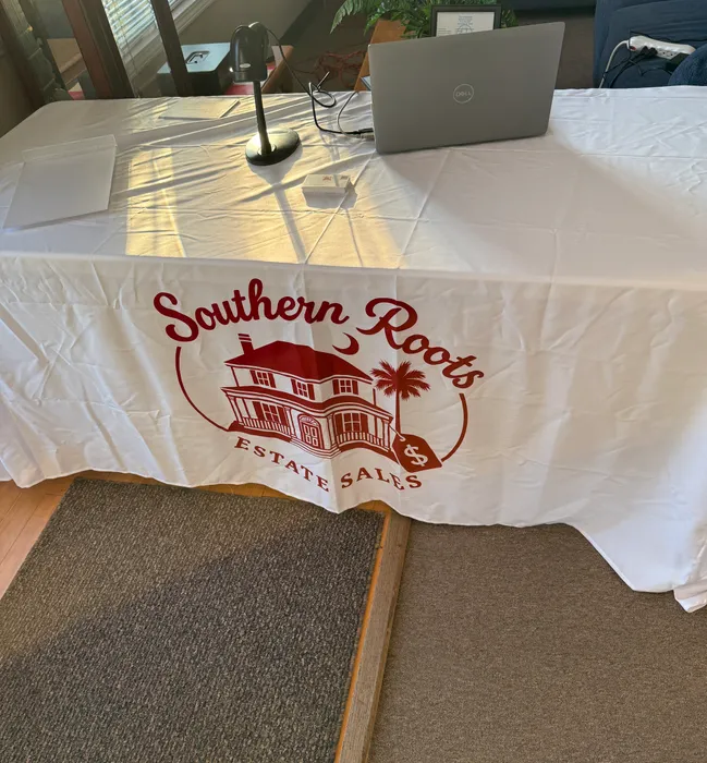 CustomPhoneWalletsNow.com - Custom Rectangle Table Covers