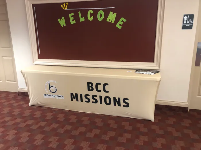 CustomPhoneWalletsNow.com - Custom Rectangle Table Covers