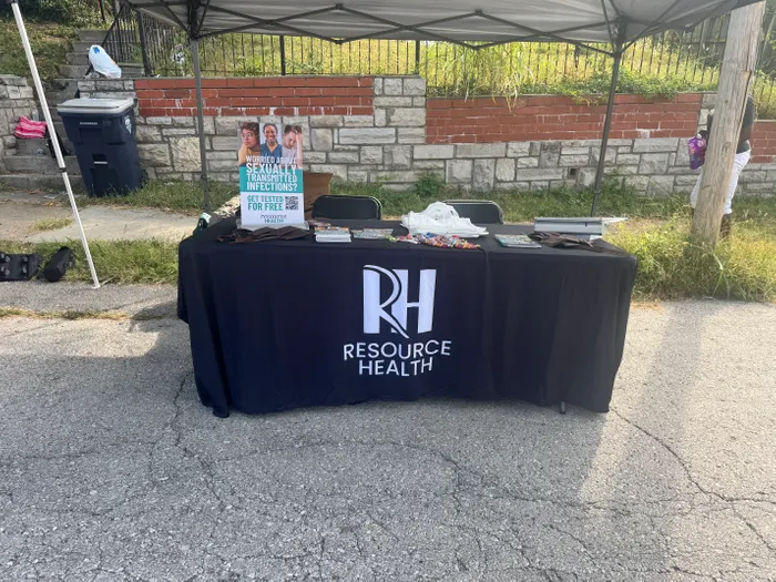 CustomPhoneWalletsNow.com - Custom Rectangle Table Covers