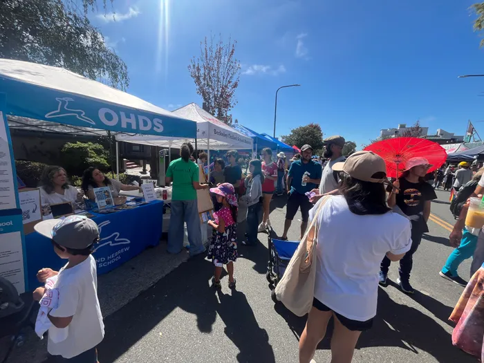 CustomPhoneWalletsNow.com - Custom Rectangle Table Covers