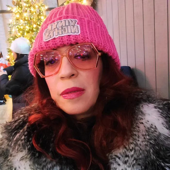 CustomPhoneWalletsNow.com