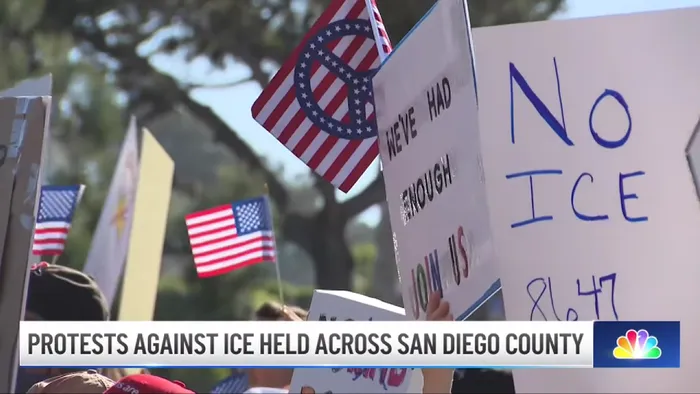 CustomPhoneWalletsNow.com - Custom Hand Flags