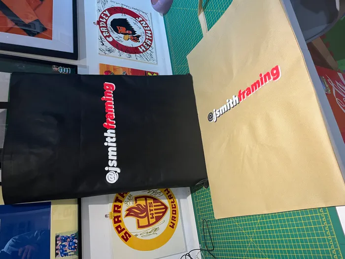 CustomPhoneWalletsNow.com