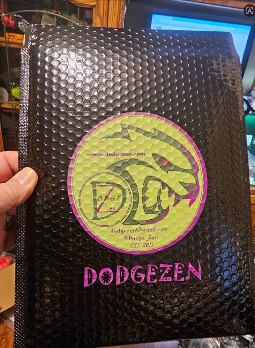 CustomPhoneWalletsNow.com - Custom Holographic Bubble Mailer