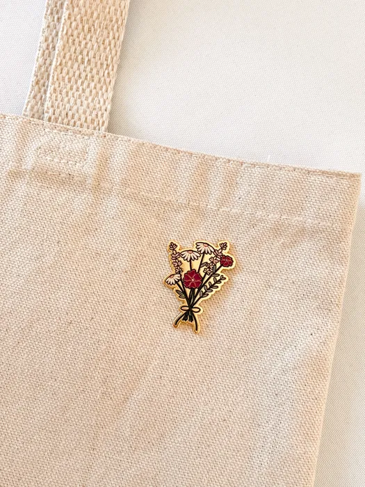CustomPhoneWalletsNow.com - Soft Enamel Pin