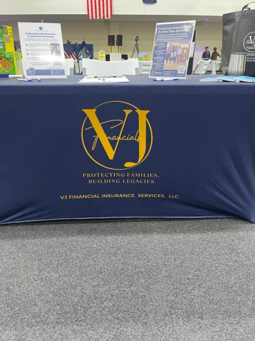 CustomPhoneWalletsNow.com - Custom Rectangle Table Covers
