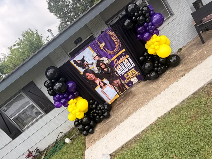 CustomPhoneWalletsNow.com - Custom Vinyl Banner