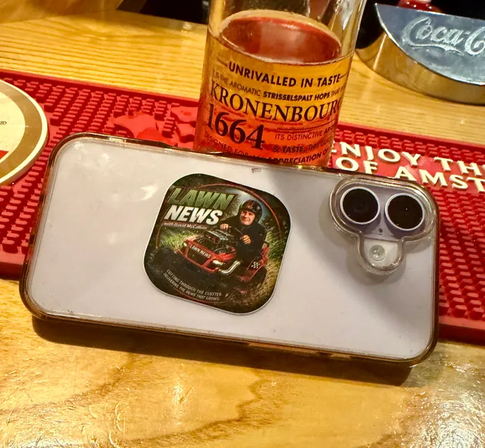 CustomPhoneWalletsNow.com - Paper Coasters