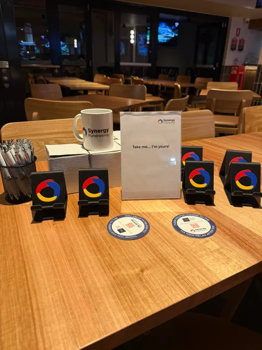 CustomPhoneWalletsNow.com - Paper Coasters
