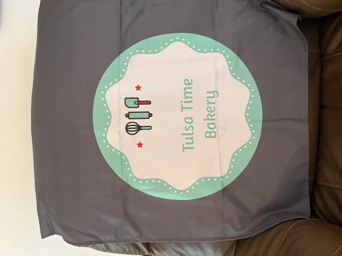 CustomPhoneWalletsNow.com - Table Runner