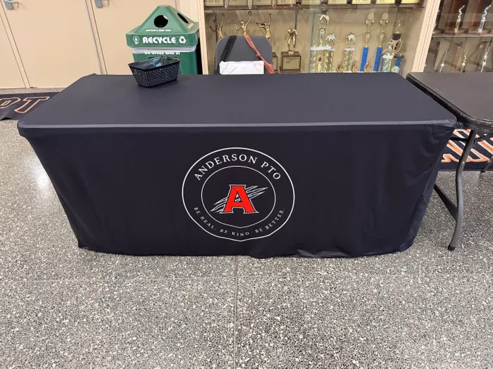 CustomPhoneWalletsNow.com - Custom Rectangle Table Covers