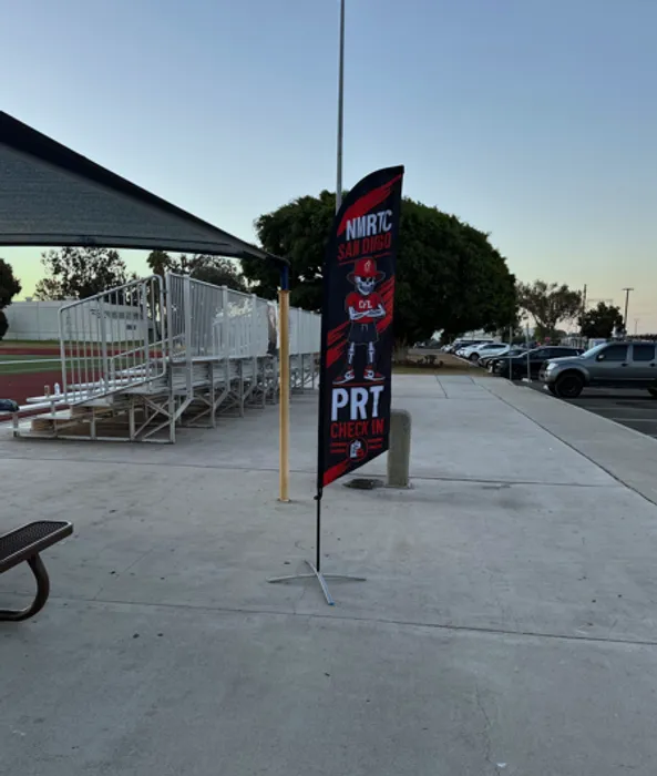CustomPhoneWalletsNow.com - Custom Blade Flags
